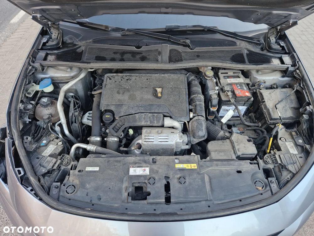 Peugeot 308 PureTech 130 GPF EAT8 Stop & Start GT - 18