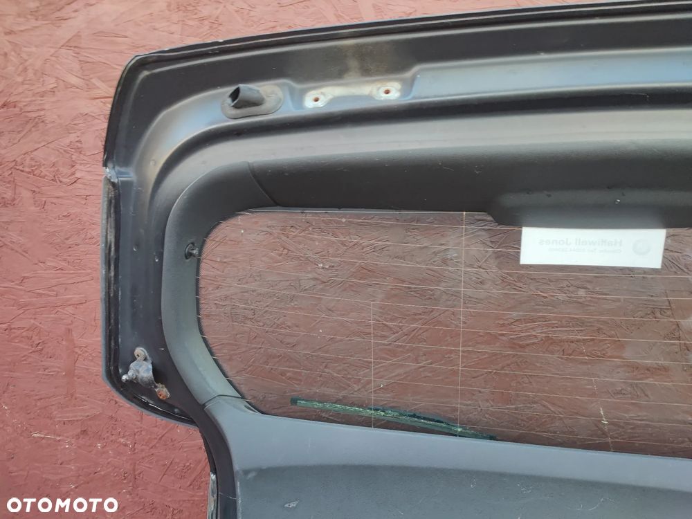 BMW E81 / E87LCI / E87 ORYGINALNA KLAPA BAGAŻNIKA TYŁ W KOLORZE SCHWARZ 2 668 O NR.  41 62 7 133 898 / 41 62 4 391 291 OEM W DOBRYM STANIE - 34