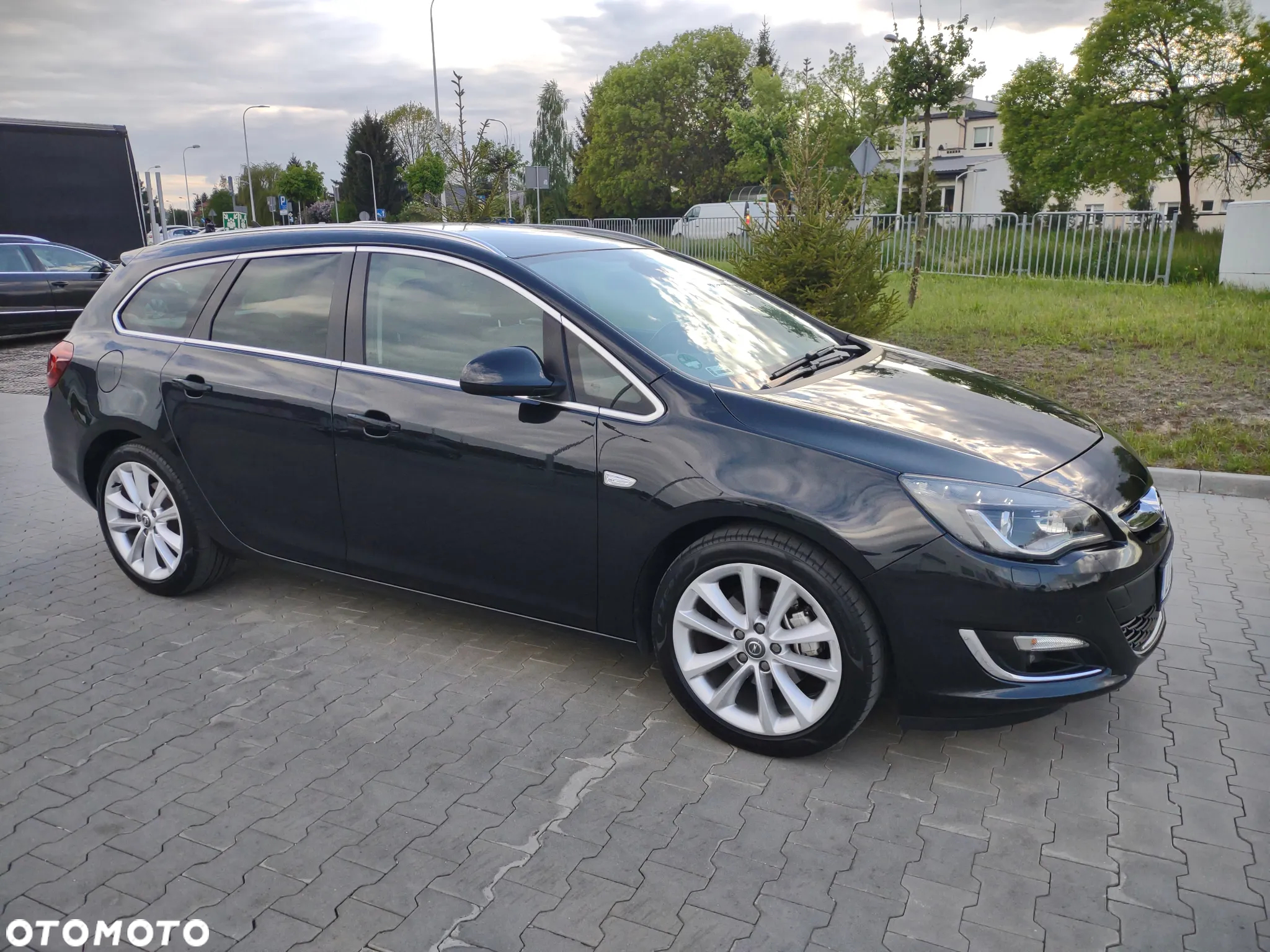 Opel Astra 2.0 CDTI DPF Sports Tourer - 14