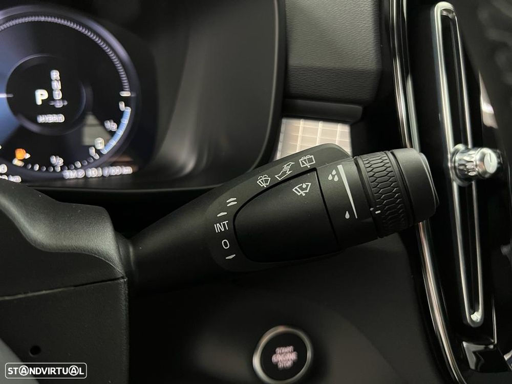 Volvo XC 40 1.5 T4 PHEV Plus Dark - 24