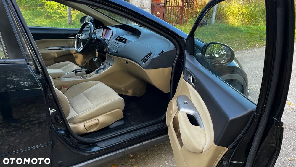 Honda Civic 1.8 Comfort - 14