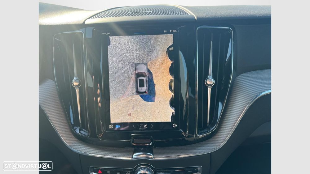 Volvo XC 60 2.0 T6 PHEV Plus Dark AWD - 14