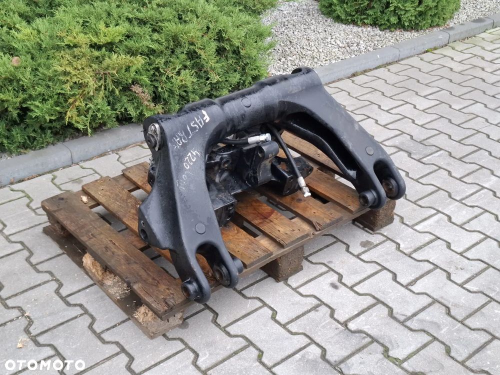 Plecak tylniego podnośnika JCB Fastrac 4220 - 1