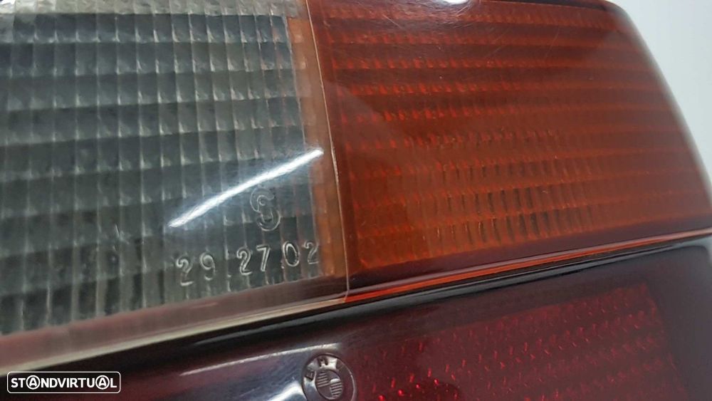 FAROLIM TRASEIRO DIREITO BMW SERIE 3 COMPACTO (E36) 316I - 6
