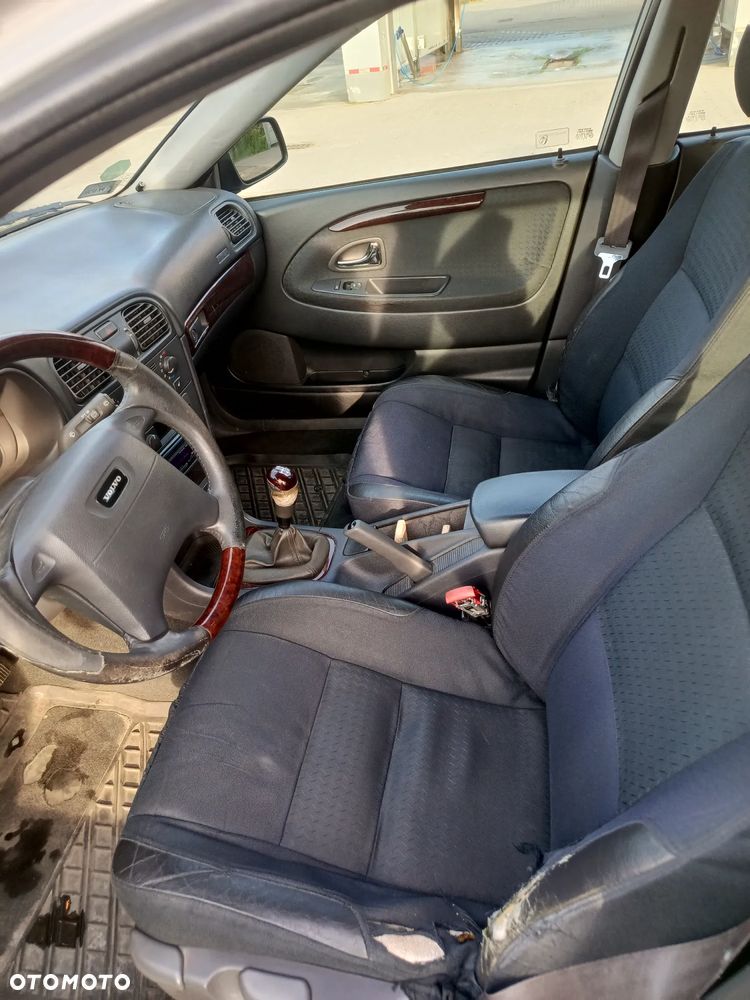 Volvo V40 1.9D - 6