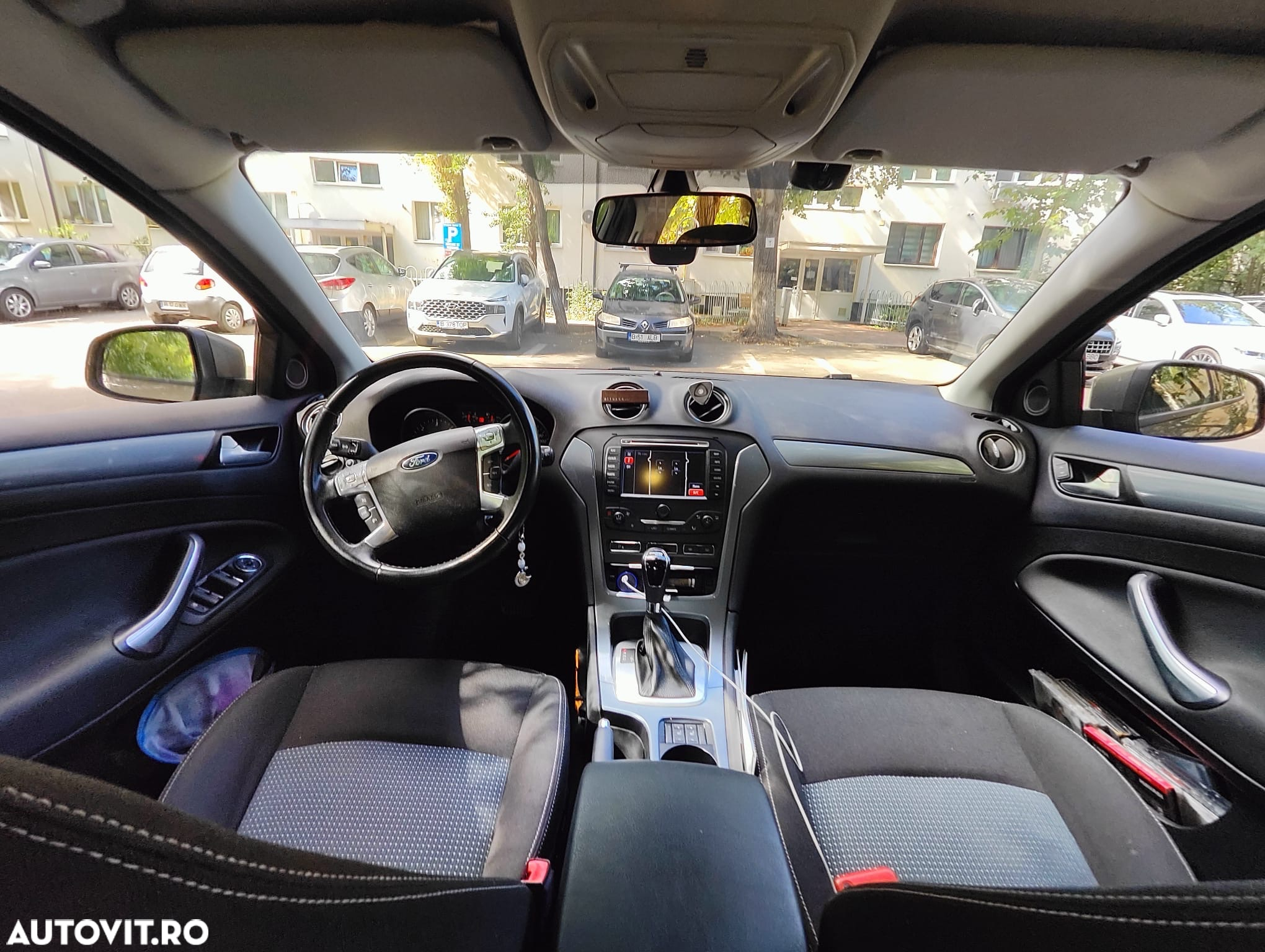 Ford Mondeo 2.0 TDCi Powershift Business Class - 6