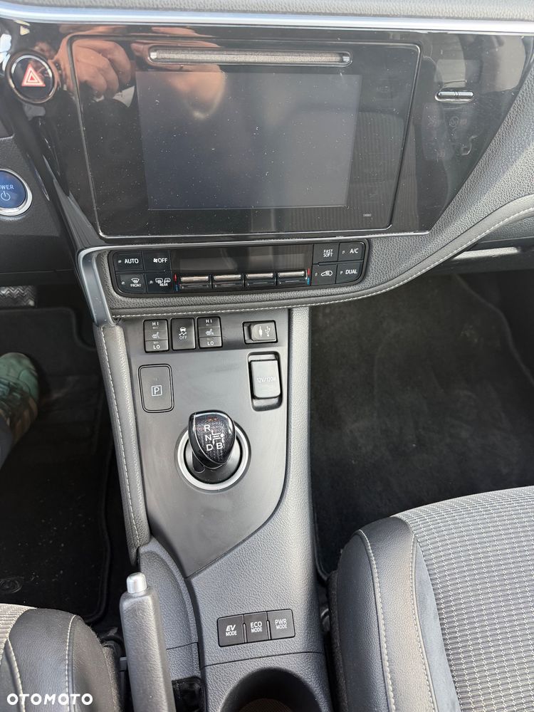 Toyota Auris 1.8 Executive - 13