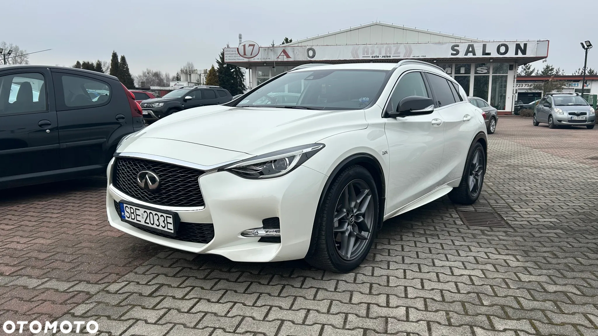 Infiniti Q30 2.0t Sport AWD 7DCT - 10
