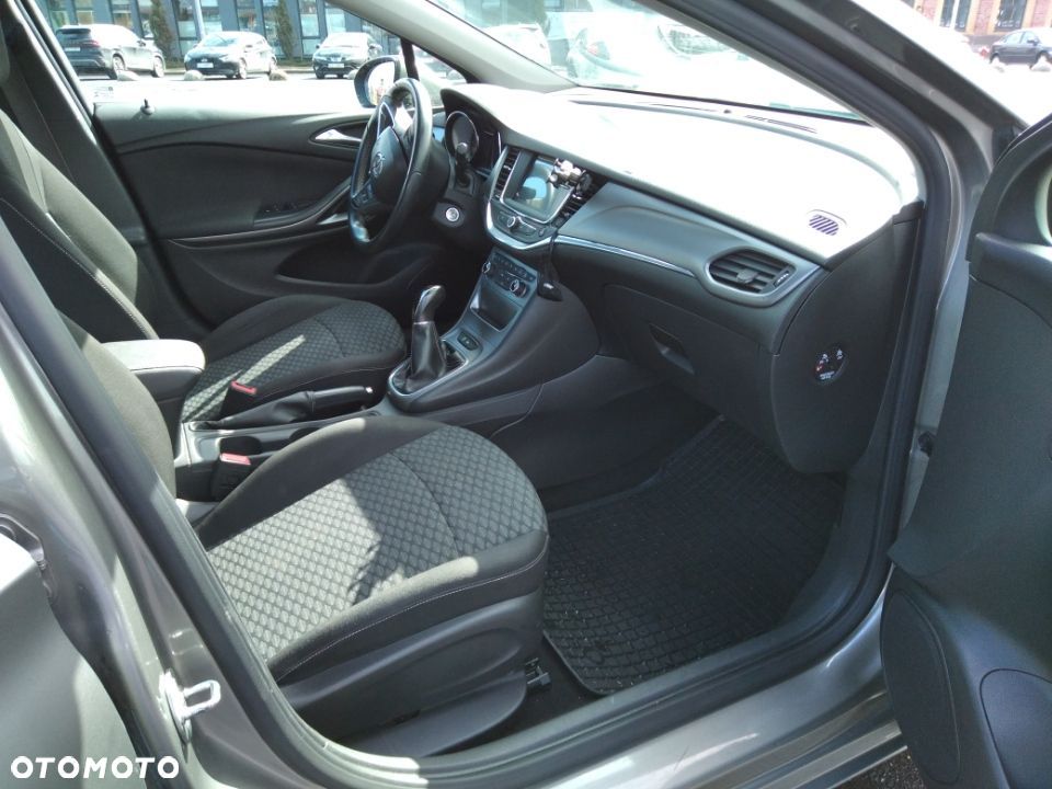 Opel Astra 1.4 T Dynamic - 8