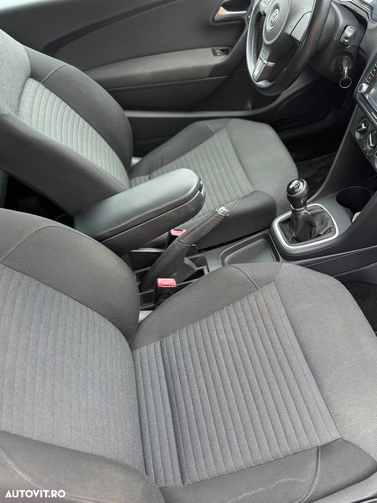 Volkswagen Polo - 8