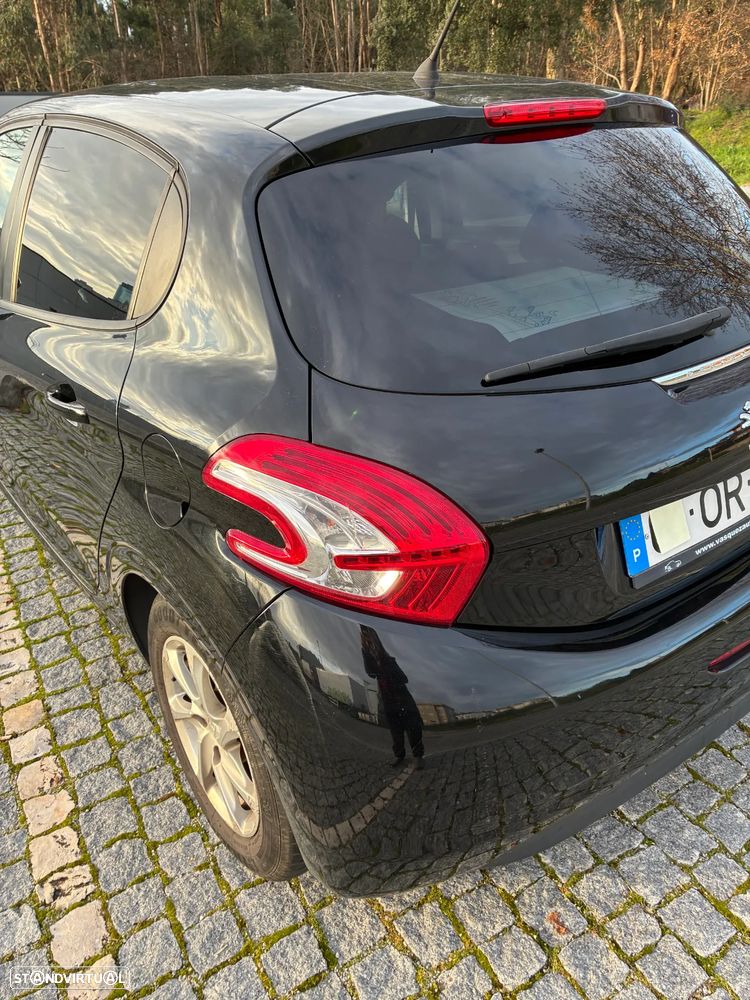 Peugeot 208 1.2 VTi Access - 5