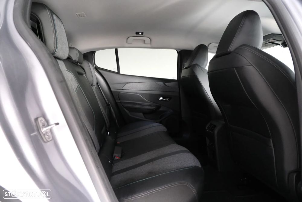 Peugeot 408 PureTech 130 EAT8 Allure - 37