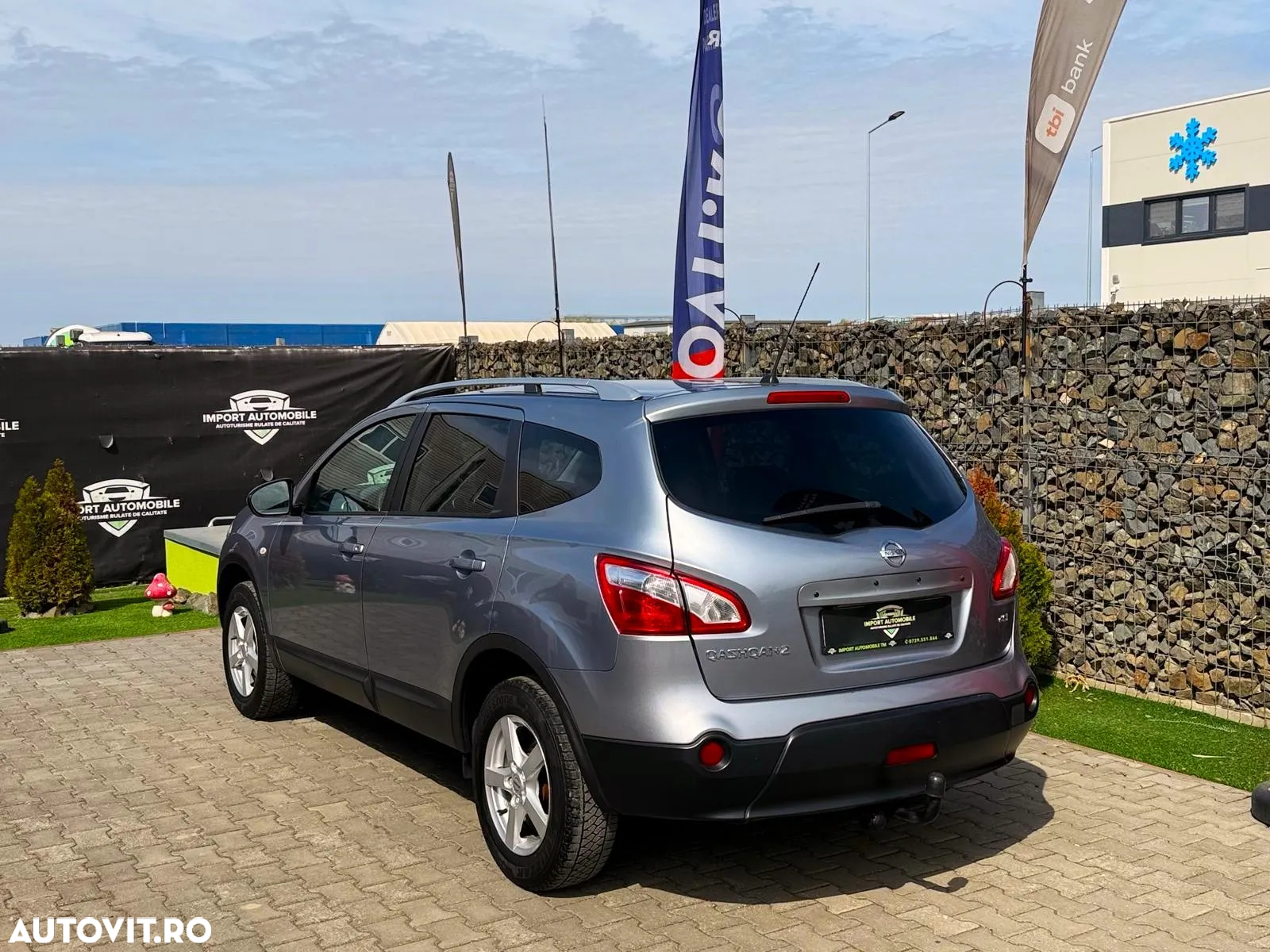 Nissan Qashqai+2 - 13