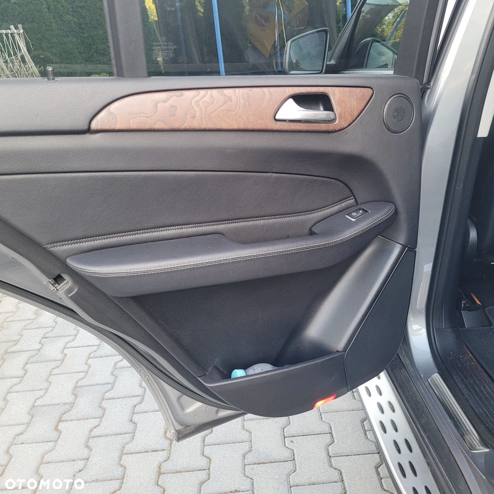 Mercedes-Benz GLE 350 d 4-Matic - 16