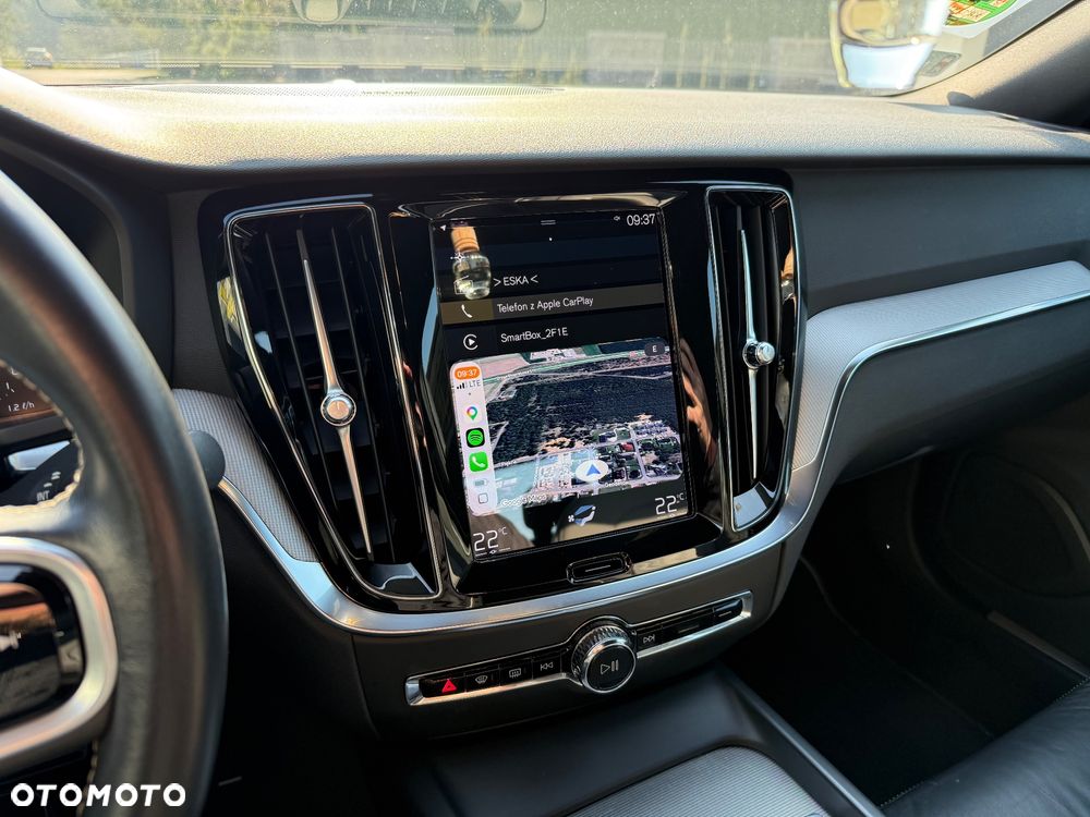 Volvo S60 B4 B R-Design - 24