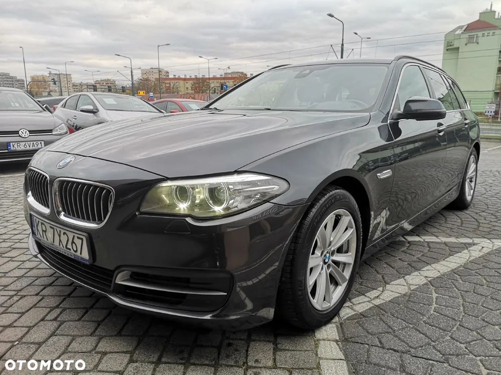 BMW Seria 5 520d Touring Modern Line - 1