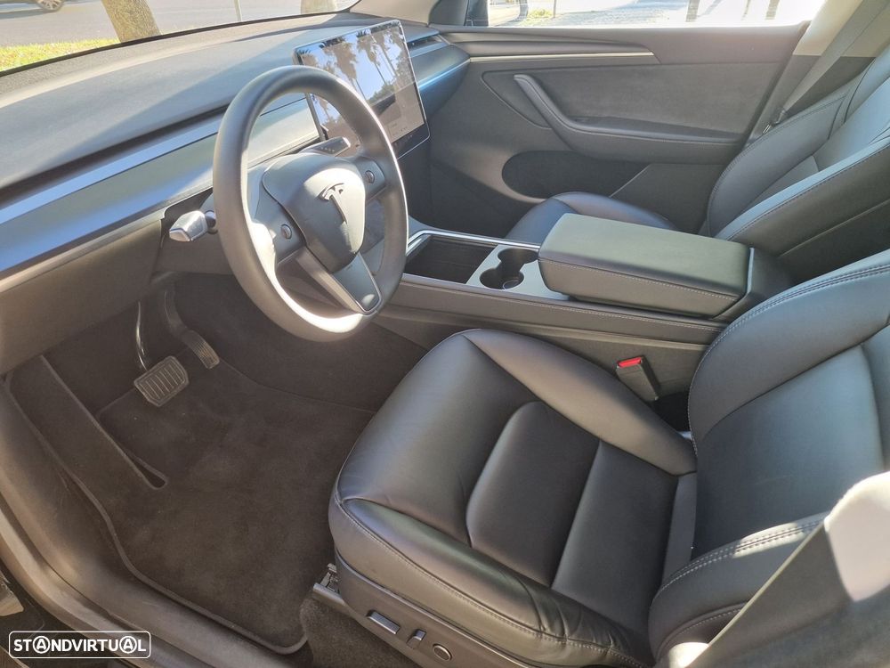 Tesla Model Y Tração Traseira - 25