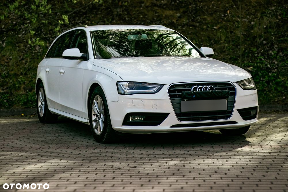 Audi A4 Avant 2.0 TFSI Attraction - 2