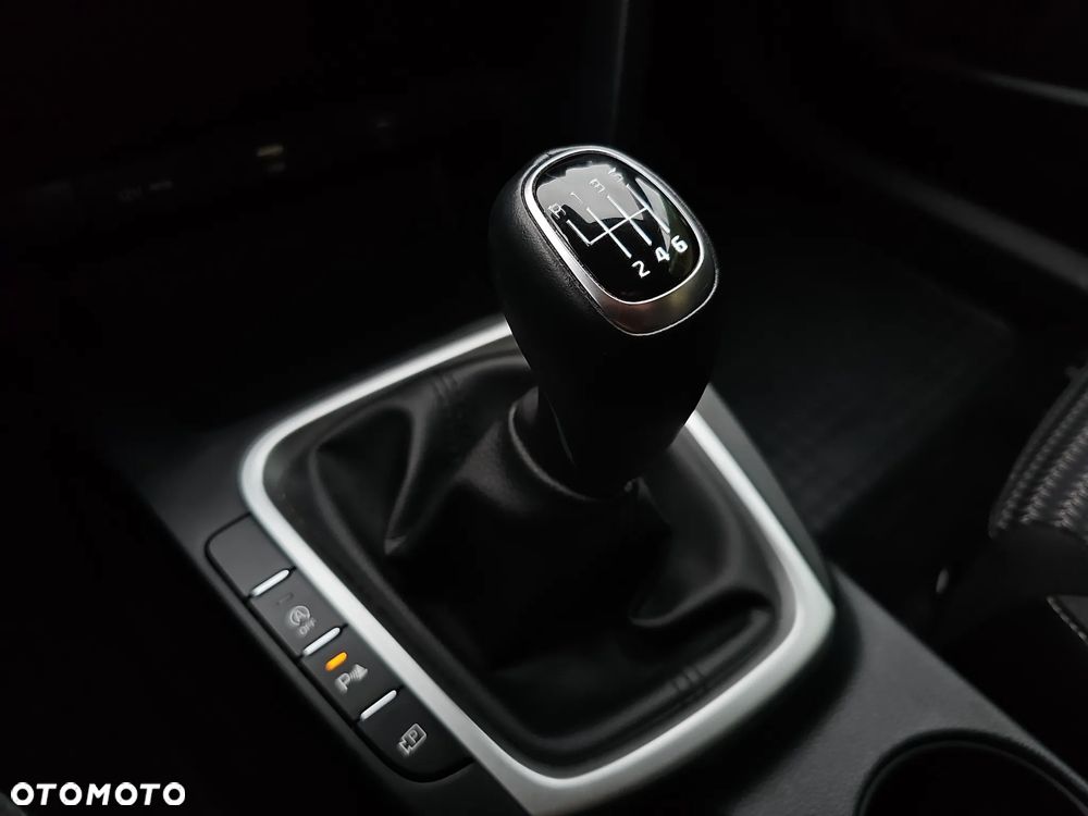 Kia Ceed 1.5 T-GDI M - 24