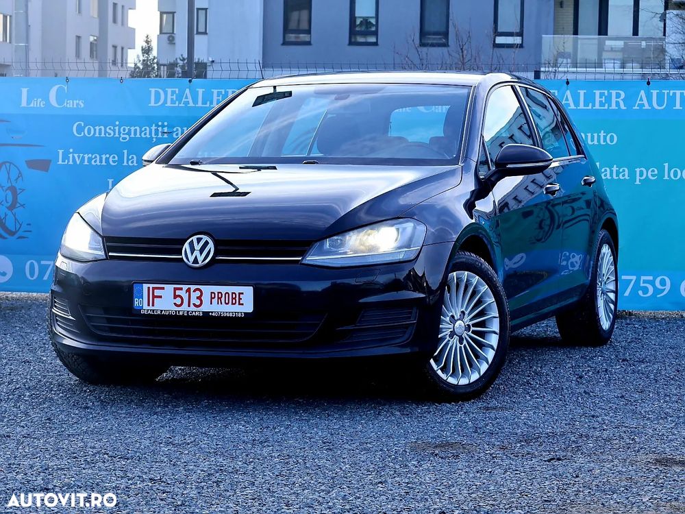 Volkswagen Golf - 1