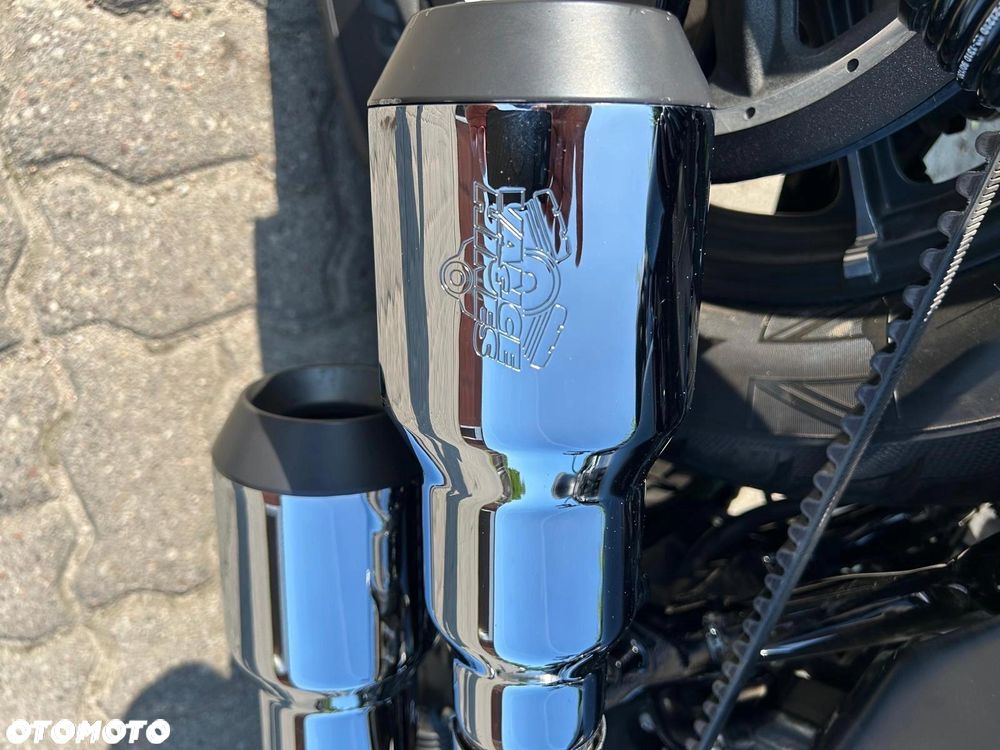 Harley-Davidson Sportster Iron 883 - 8