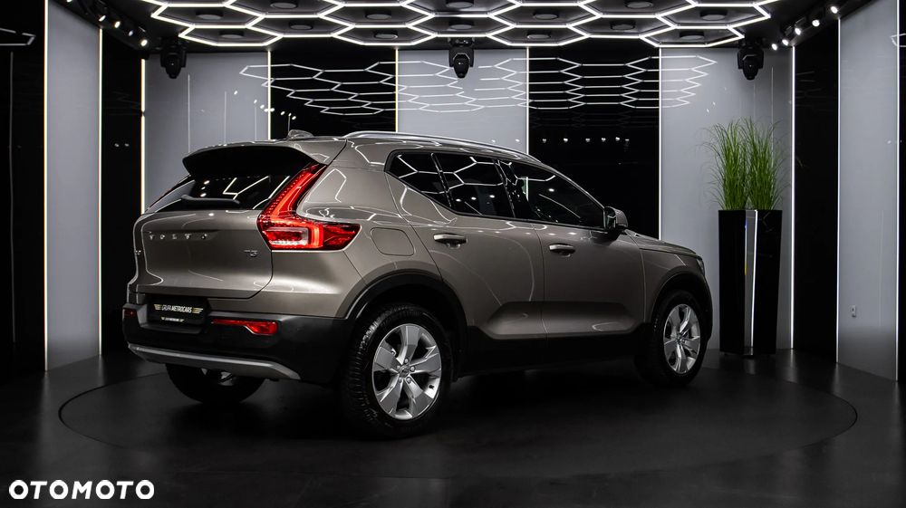 Volvo XC 40 T3 Momentum Pro - 7