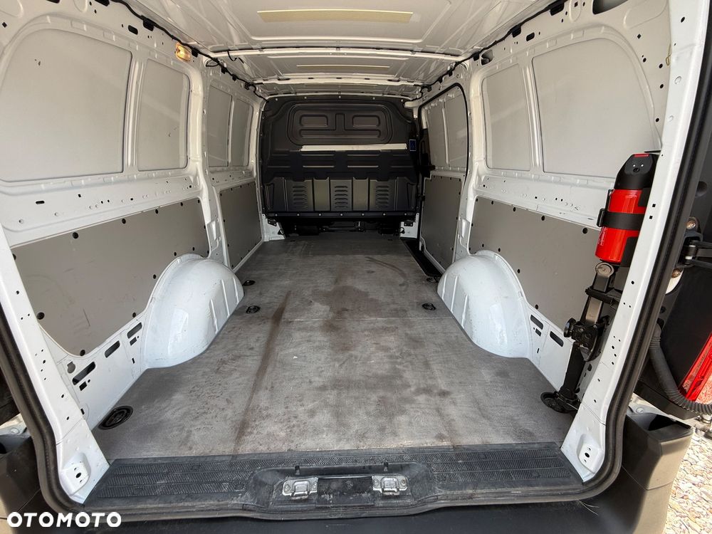 Mercedes-Benz VITO - 10