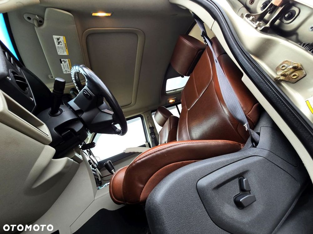 Jeep Commander 5.7 V8 HEMI Automatik Limited - 11