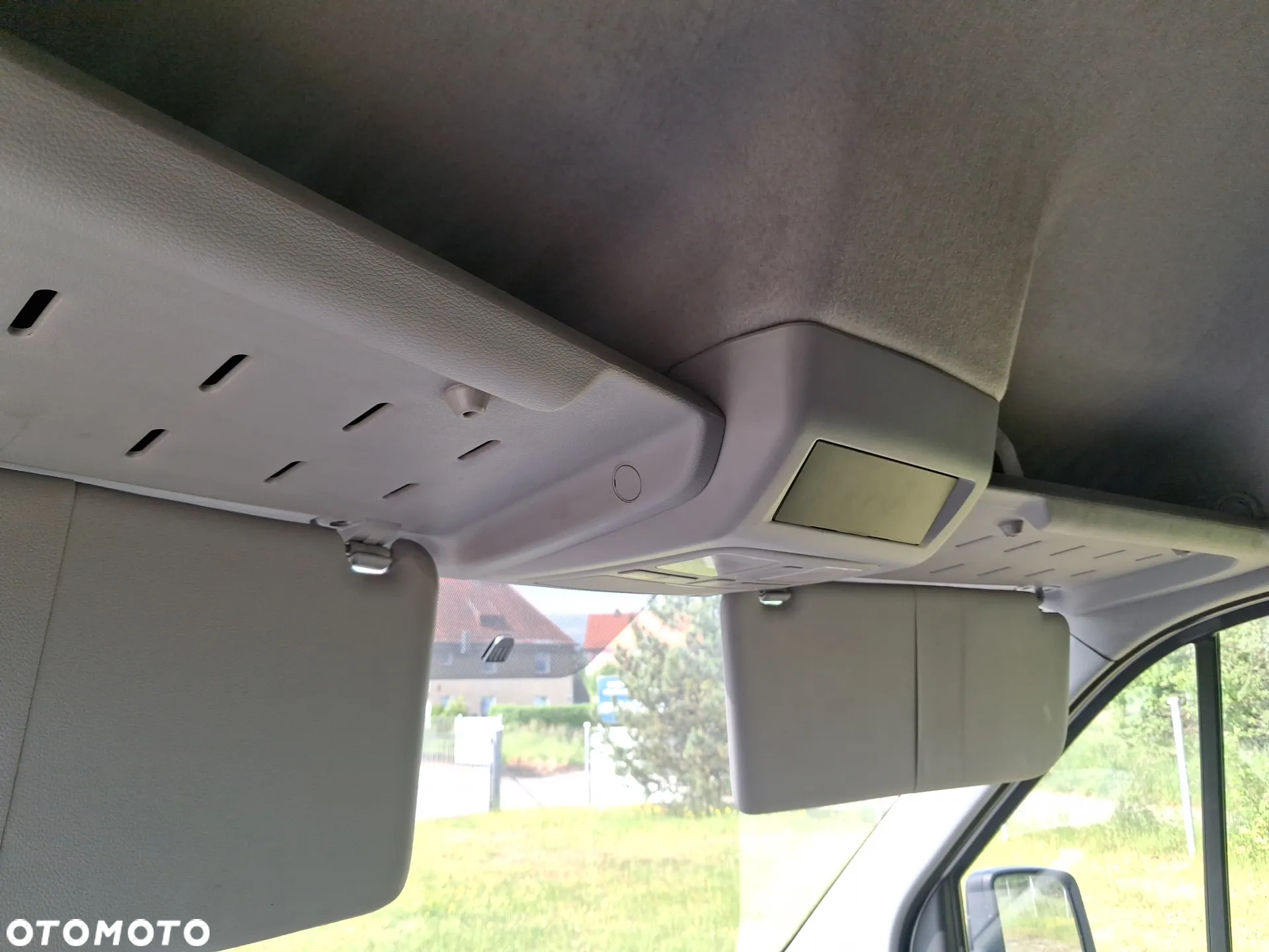 Hyundai H350 - 30