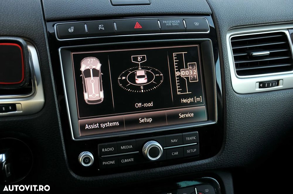 Volkswagen Touareg - 17