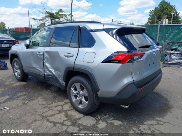 Toyota RAV4 - 7