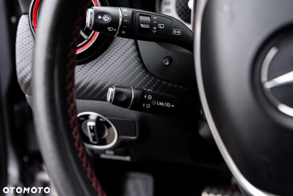 Mercedes-Benz Klasa A 250 Sport 4Matic 7G-DCT - 34