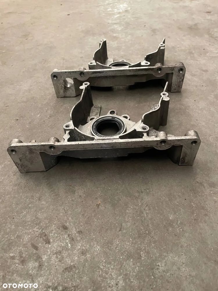 OBUDOWA USZCZELNIACZ WAŁU VW POLO 1.4TDI 045103153 - 3