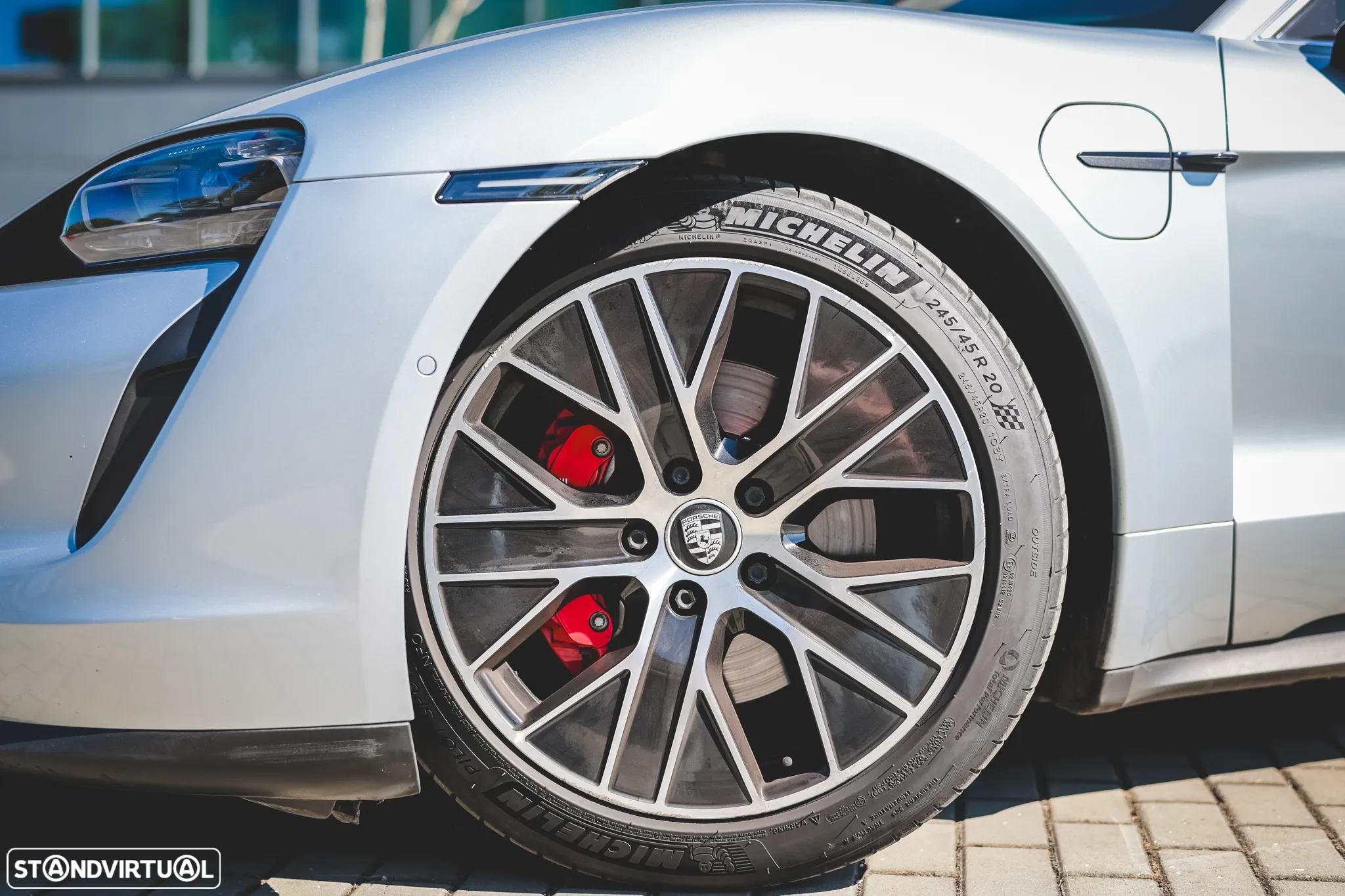 Porsche Taycan 4S - 14