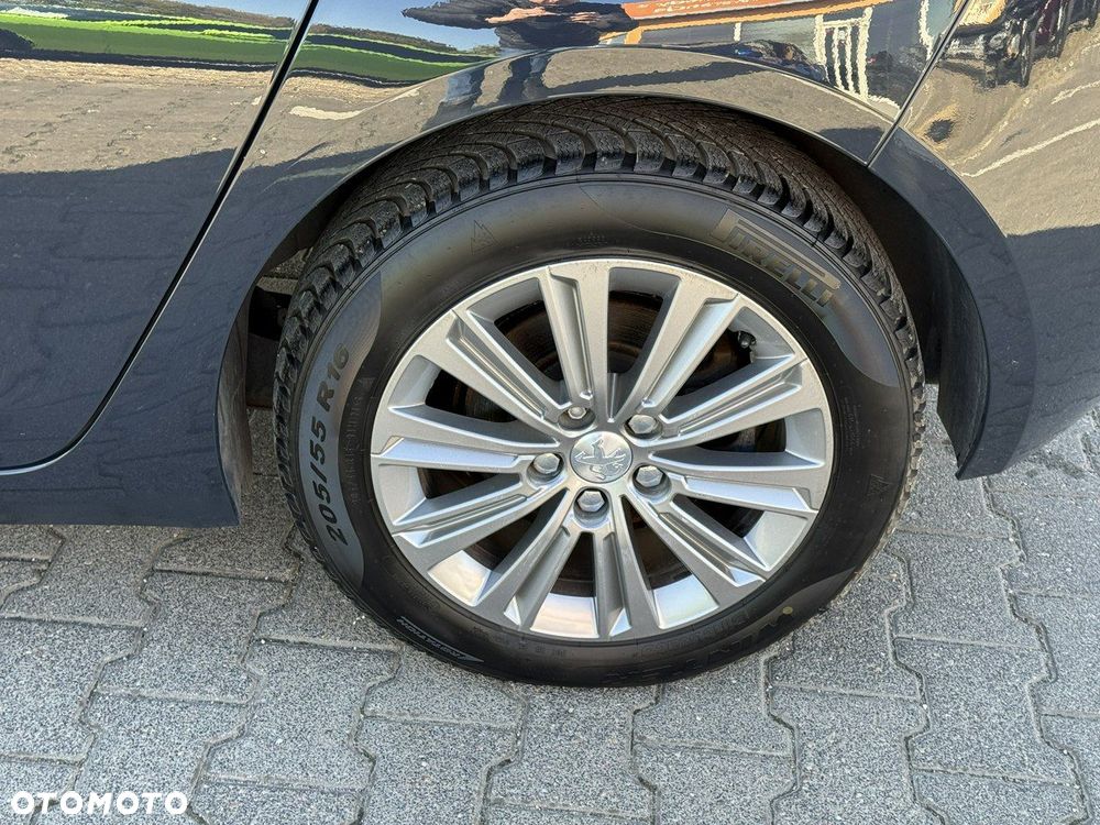 Peugeot 308 1.2 PureTech Business Line S&S - 16