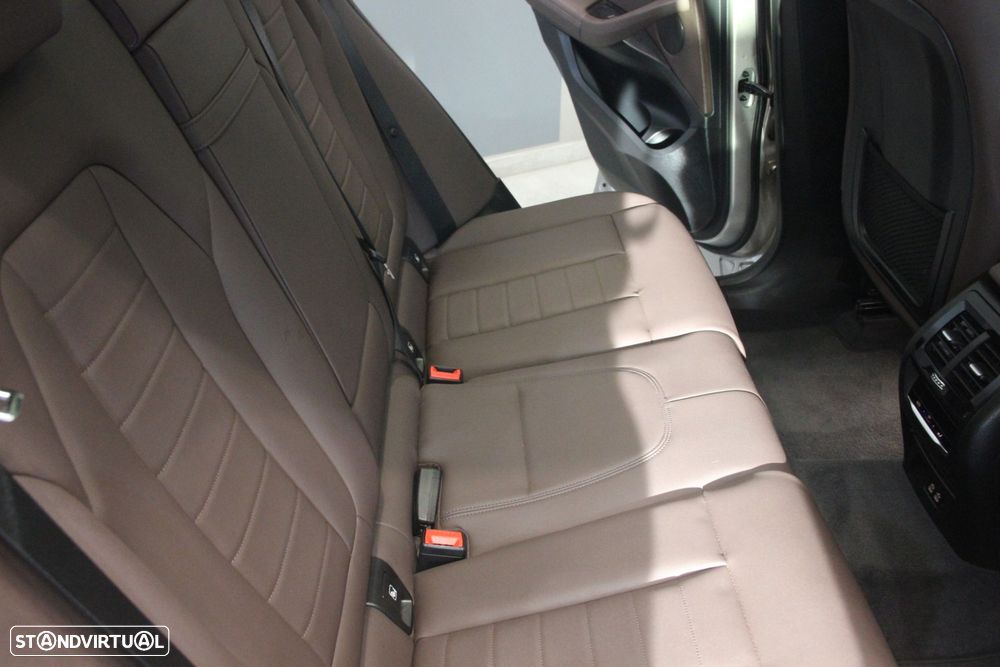 BMW iX3 Impressive - 16