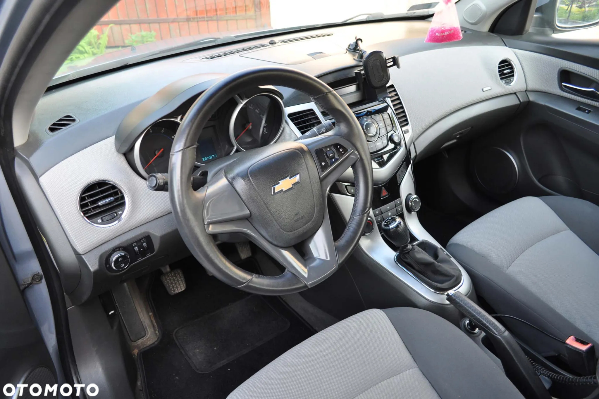 Chevrolet Cruze - 10