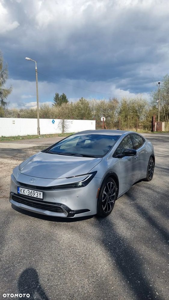 Toyota Prius Hybrid Executive - 3