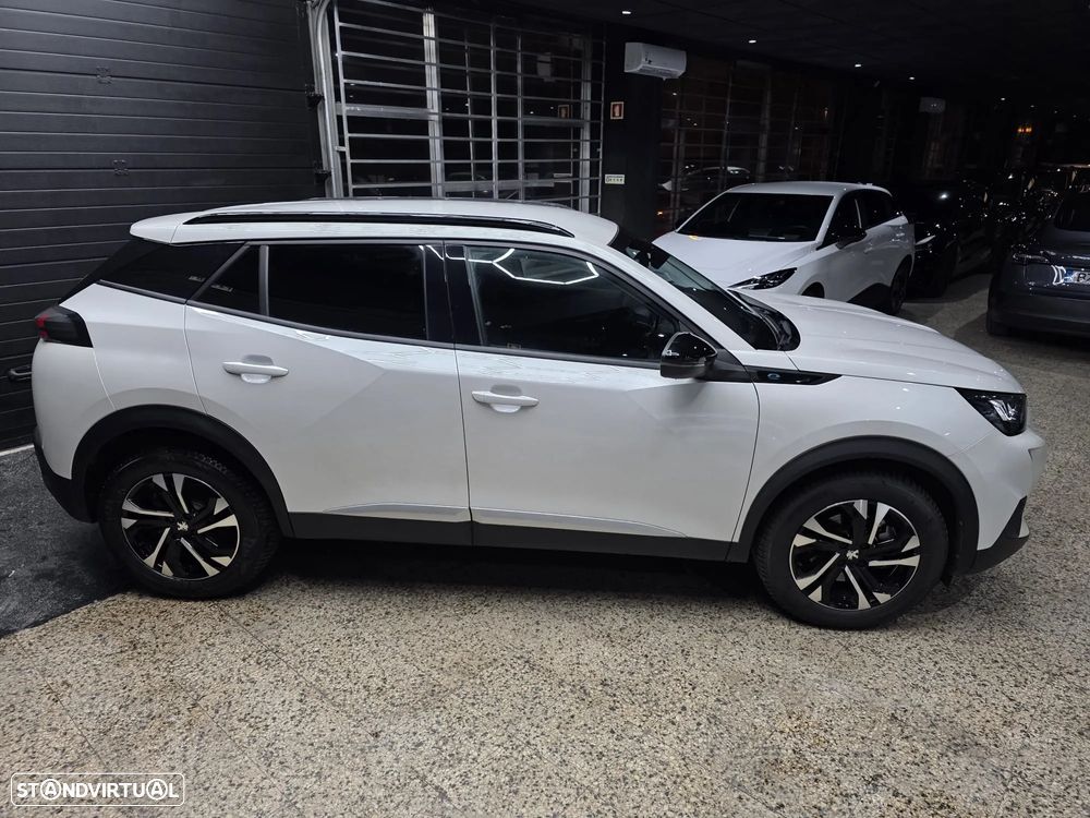 Peugeot e-2008 Allure Pack - 7