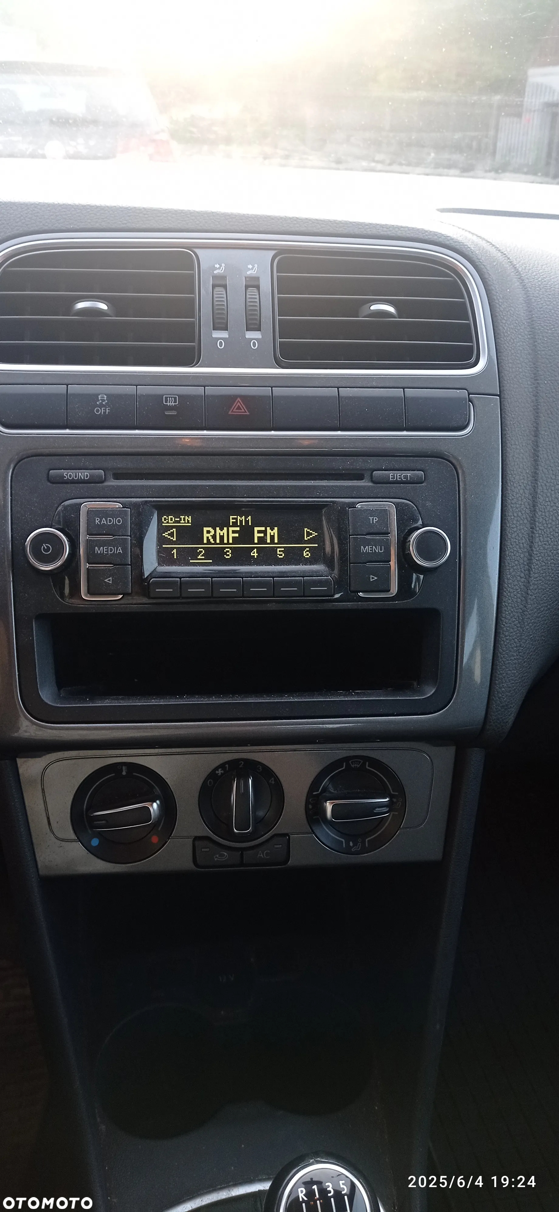 Volkswagen Polo 1.2 TSI Highline - 6