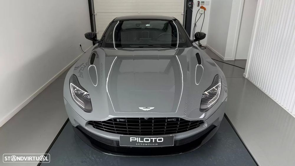 Aston Martin DB11 Coupé V8 Auto - 5
