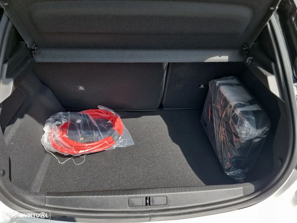 Peugeot e-208 51 kWh GT - 16