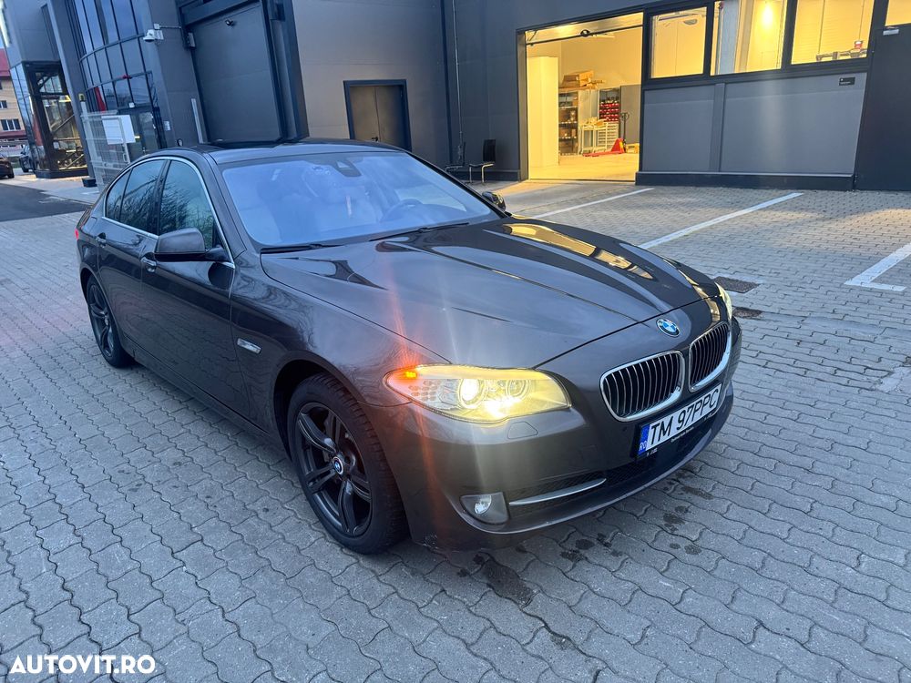 BMW Seria 5 525d xDrive - 3