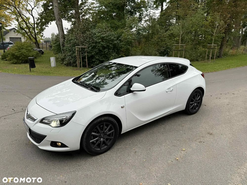 Opel Astra IV GTC 1.4 T Sport - 9