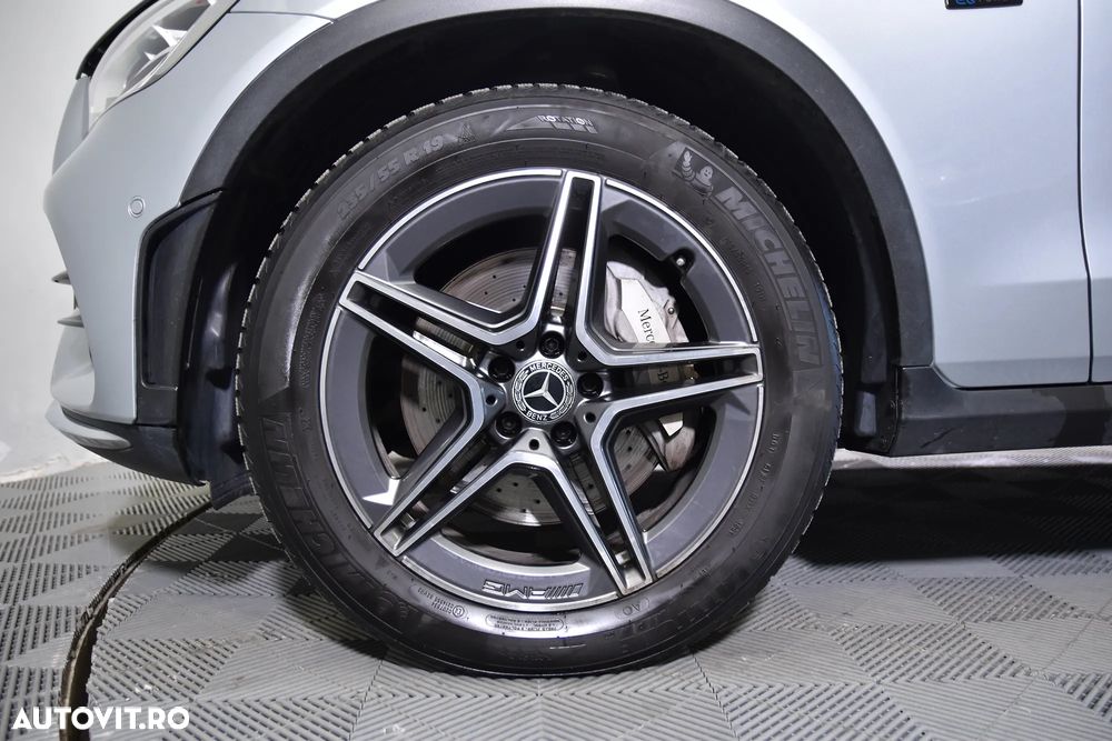 Mercedes-Benz GLC - 14