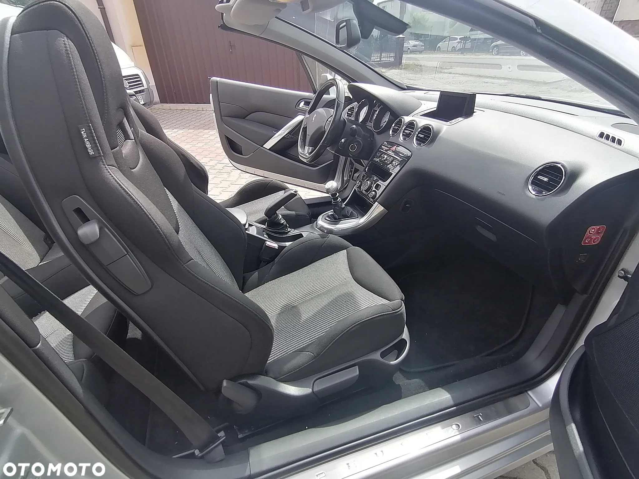 Peugeot 308 CC HDi FAP 140 Platinum - 18