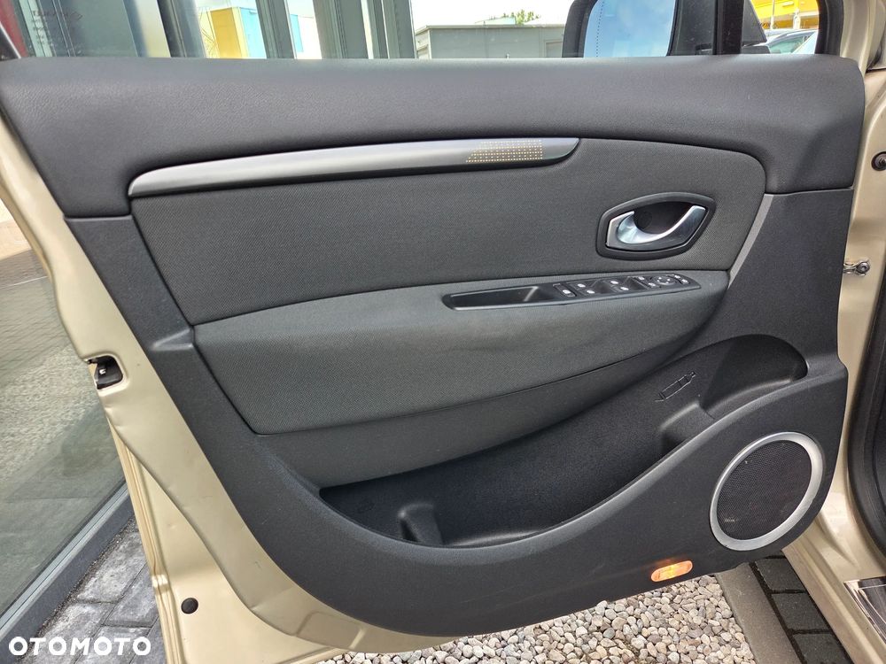 Renault Scenic TCe 130 Luxe - 34