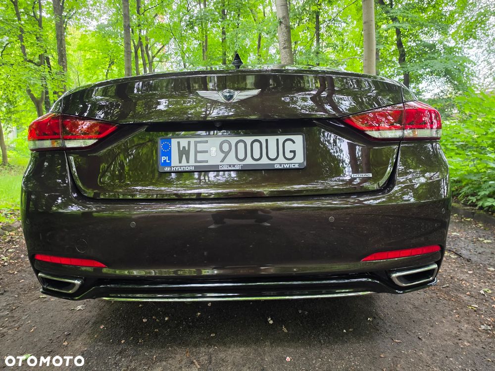 Hyundai Genesis 3.8 V6 GDI - 8
