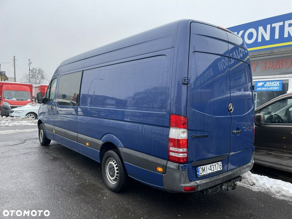 Mercedes-Benz Sprinter - 5