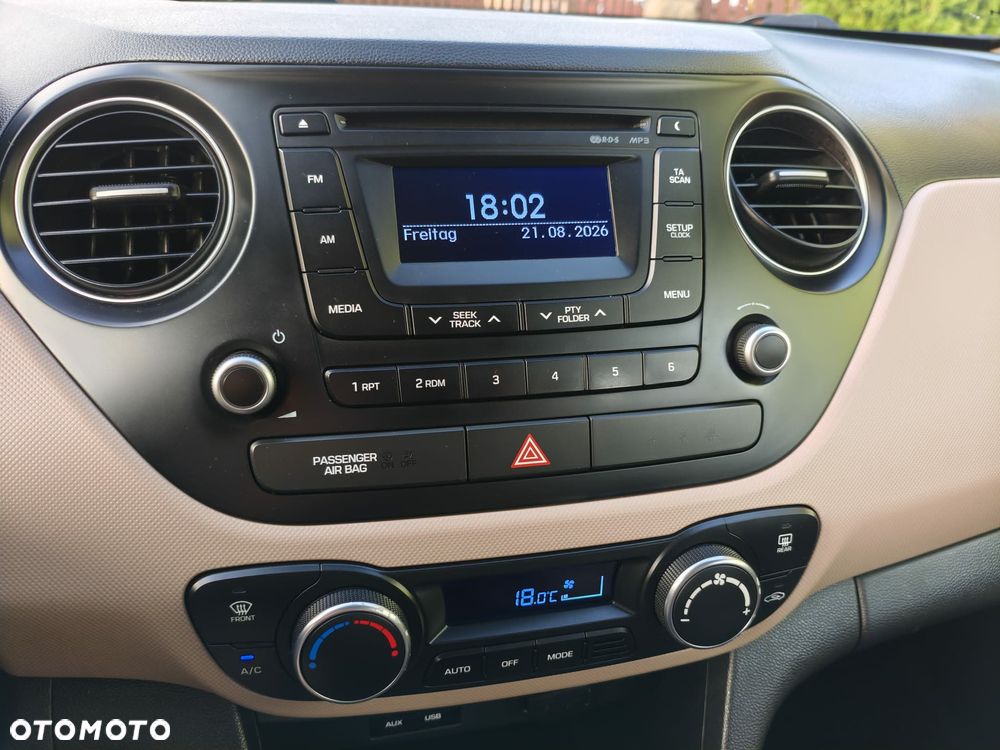 Hyundai i10 1.0 BlueDrive Comfort - 10